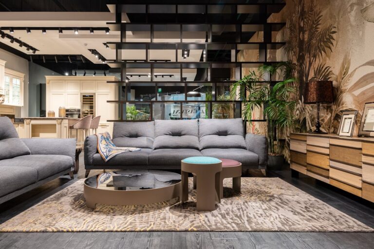 Organización del hogar estanterías ordenadas